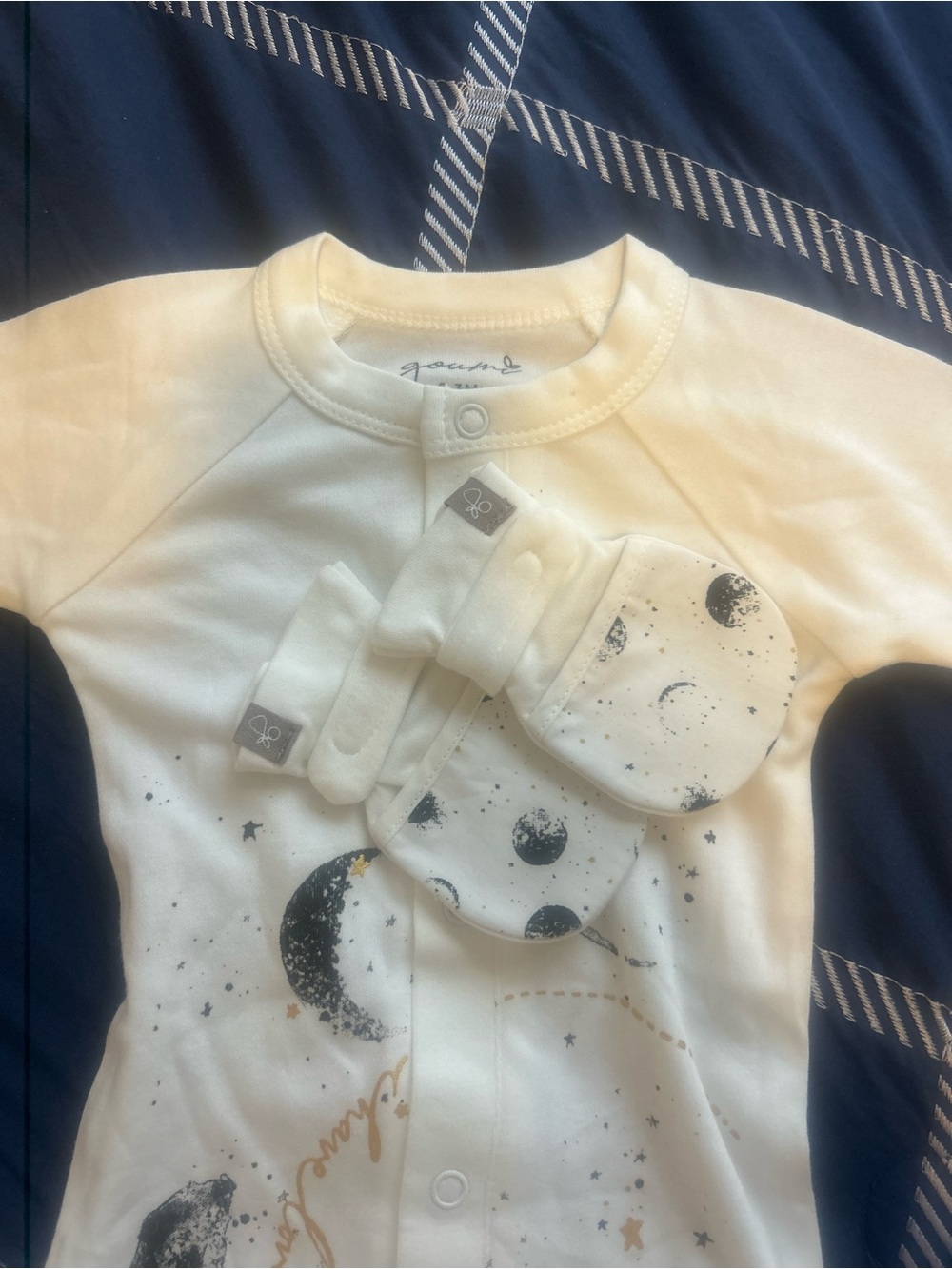 Goumi Baby convertible sleeper gown